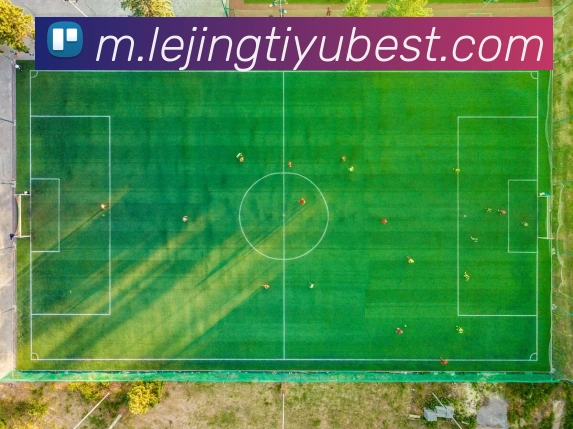 姆巴佩留在马德里专注训练球队全力关注其恢复情况